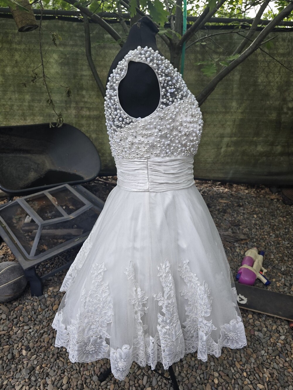 Sherri Hill White Pearl-Embellished Beaded Modern Romantic Bridal Cocktail Dress - Picture 2 of 9